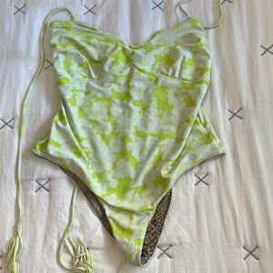 XL neon acacia one piece